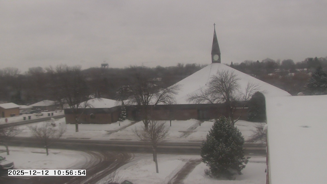 Thumbnail for current weather camera view from St. Michael Catholic School in Prior Lake, Minnesota