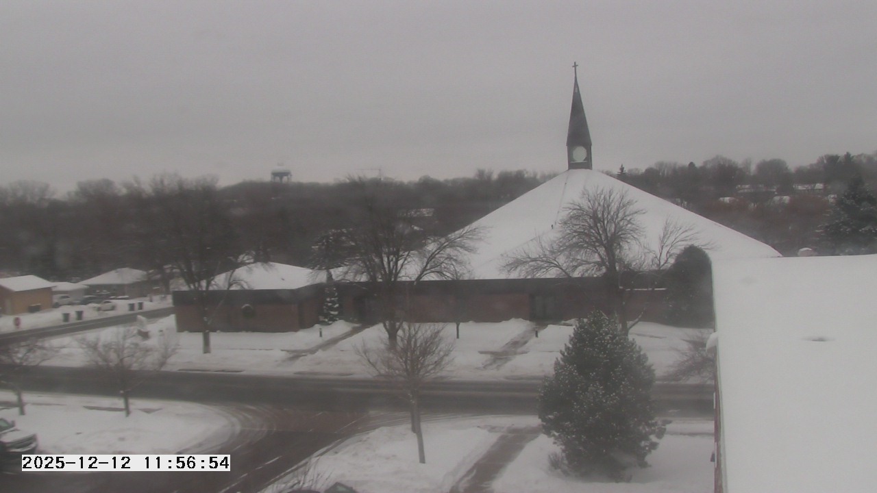 Thumbnail for current weather camera view from St. Michael Catholic School in Prior Lake, Minnesota