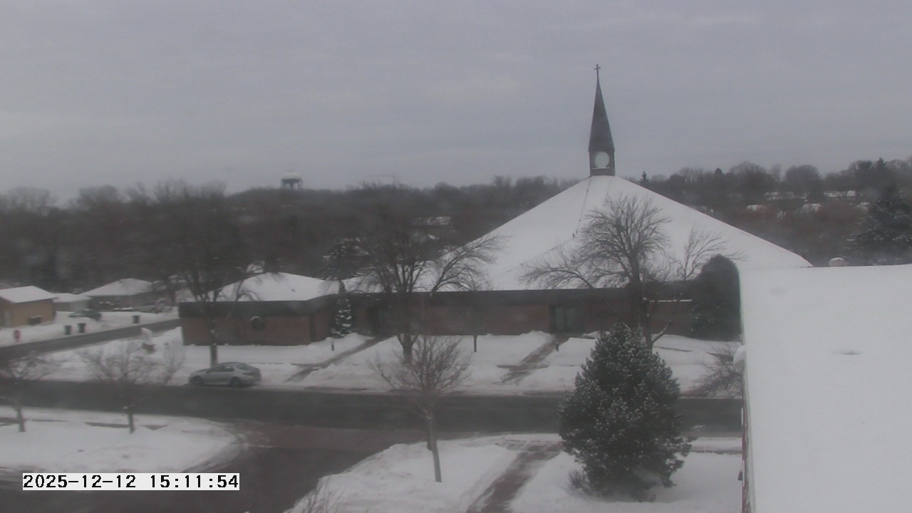 Thumbnail for current weather camera view from St. Michael Catholic School in Prior Lake, Minnesota