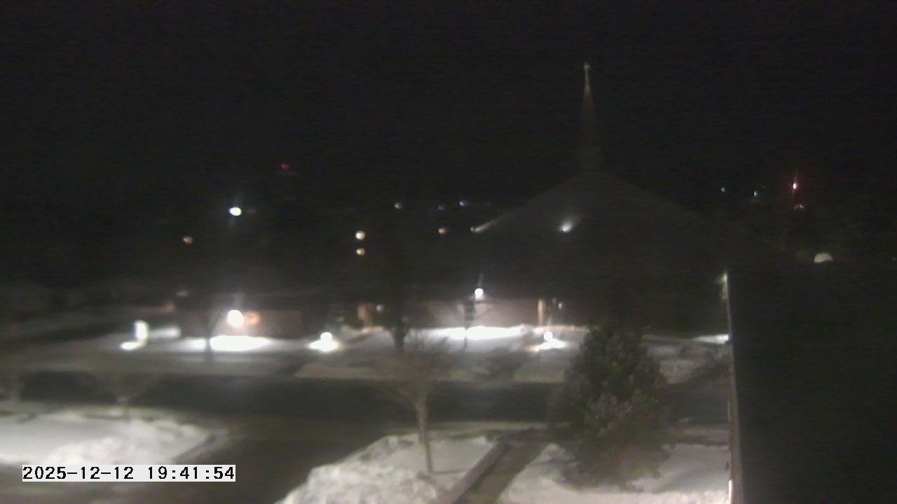 Thumbnail for current weather camera view from St. Michael Catholic School in Prior Lake, Minnesota