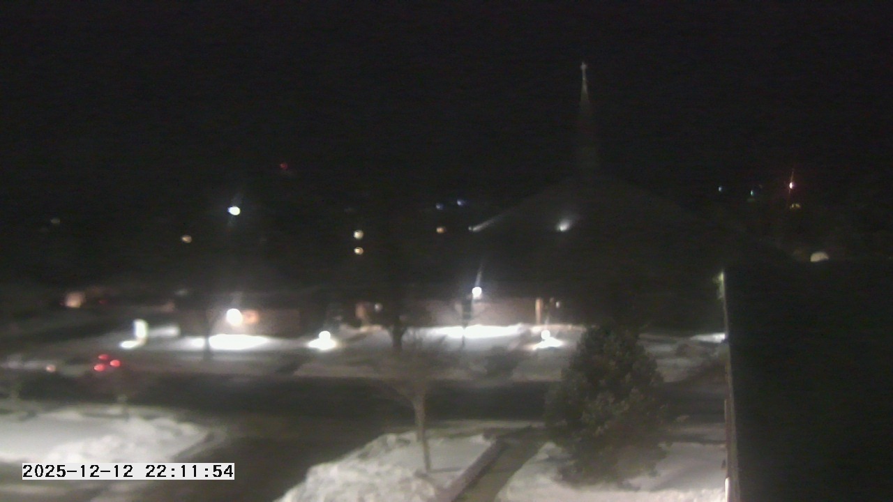 Thumbnail for current weather camera view from St. Michael Catholic School in Prior Lake, Minnesota