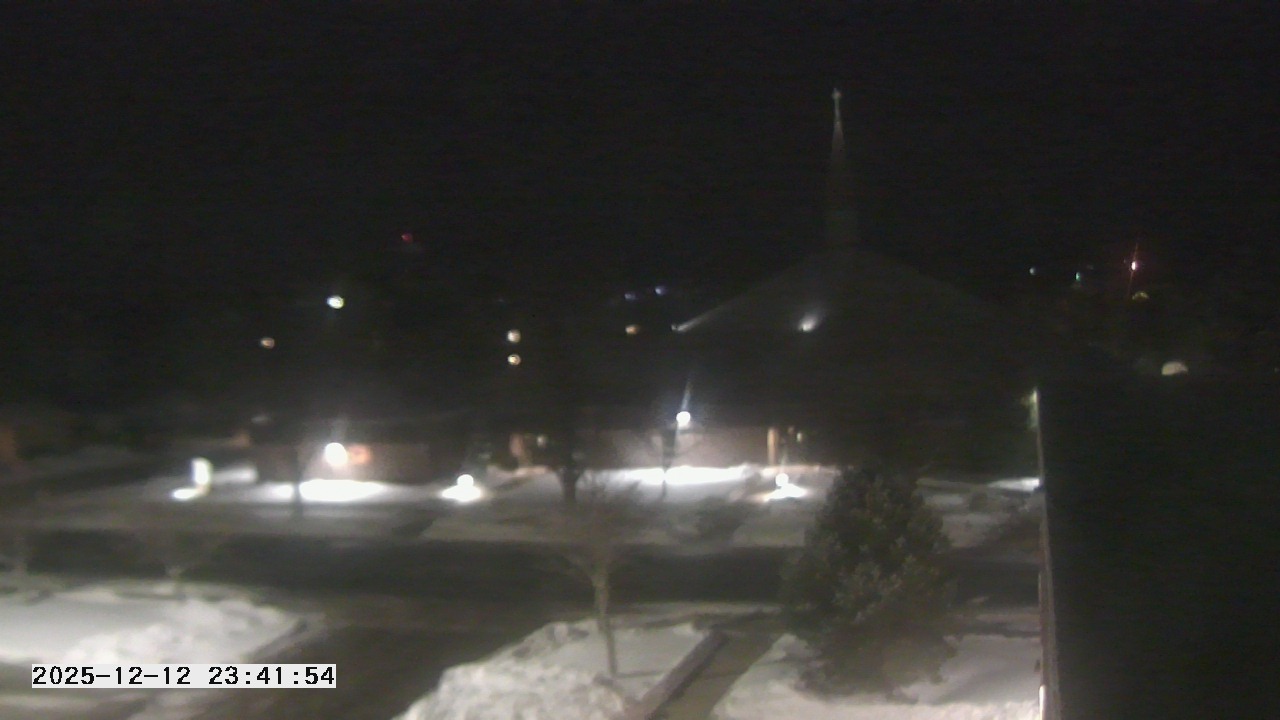 Thumbnail for current weather camera view from St. Michael Catholic School in Prior Lake, Minnesota