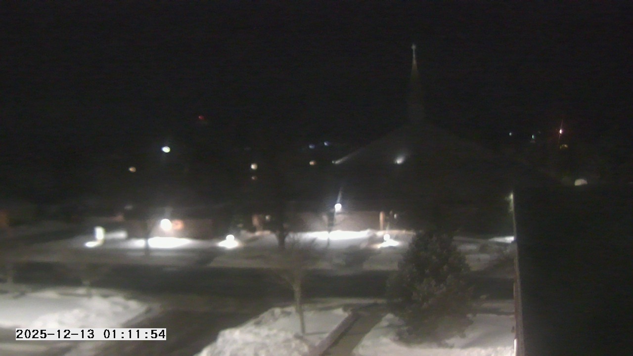Thumbnail for current weather camera view from St. Michael Catholic School in Prior Lake, Minnesota