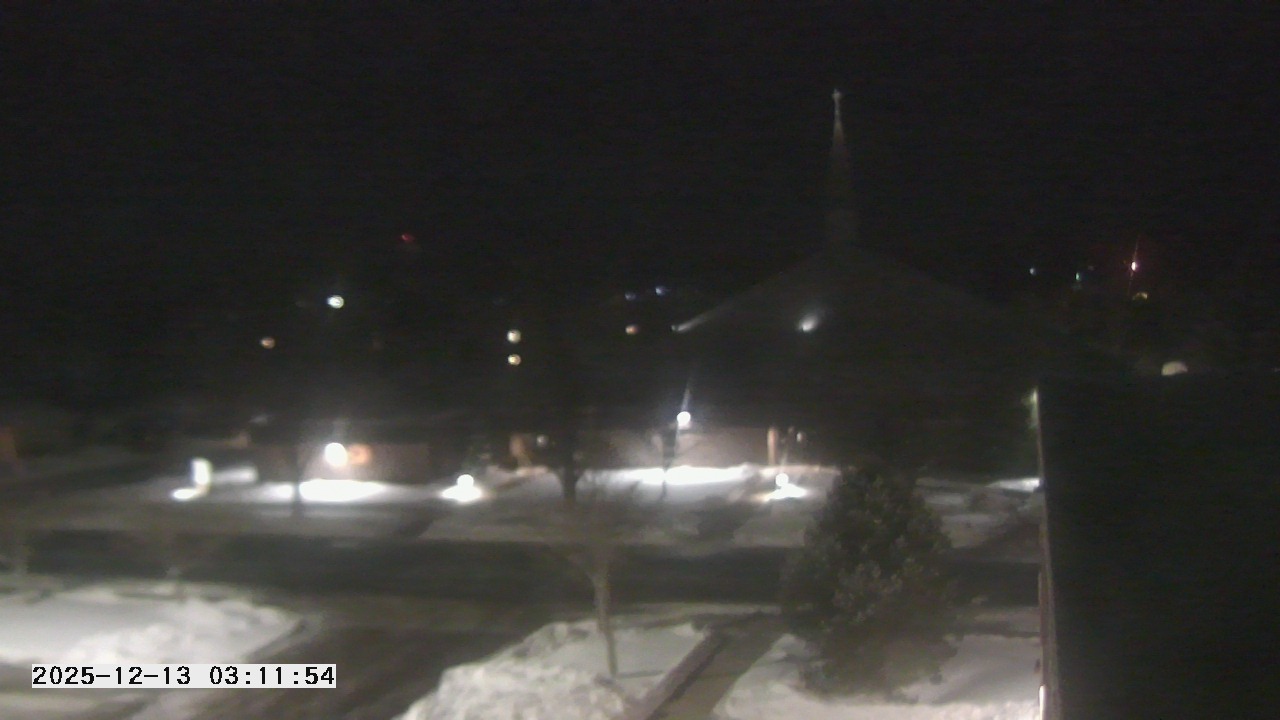 Thumbnail for current weather camera view from St. Michael Catholic School in Prior Lake, Minnesota