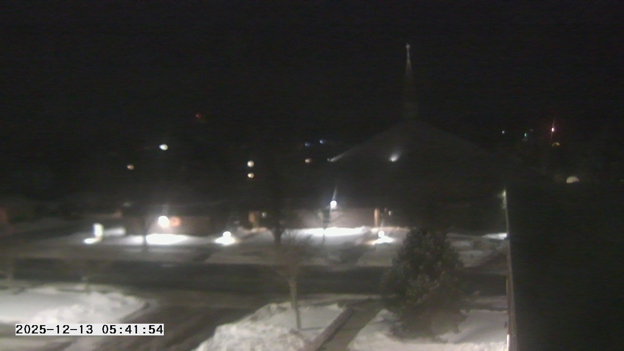 Thumbnail for current weather camera view from St. Michael Catholic School in Prior Lake, Minnesota