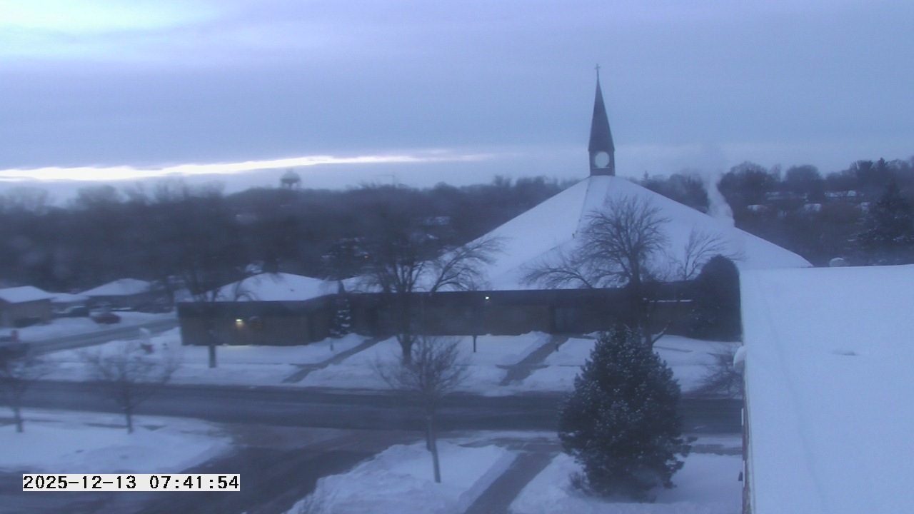 Thumbnail for current weather camera view from St. Michael Catholic School in Prior Lake, Minnesota