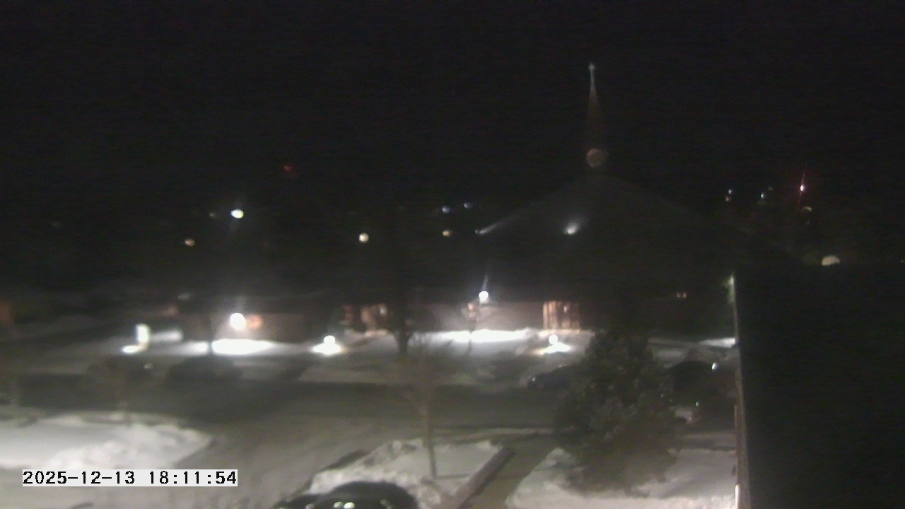 Thumbnail for current weather camera view from St. Michael Catholic School in Prior Lake, Minnesota