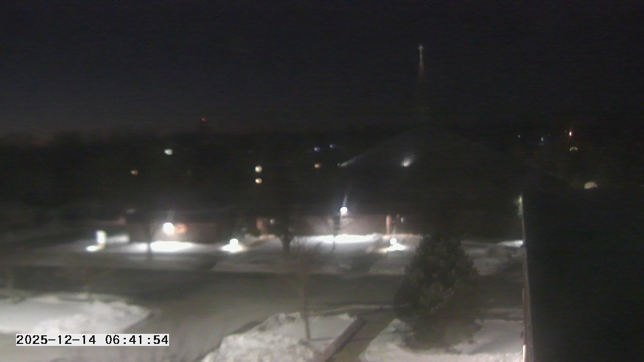 Thumbnail for current weather camera view from St. Michael Catholic School in Prior Lake, Minnesota