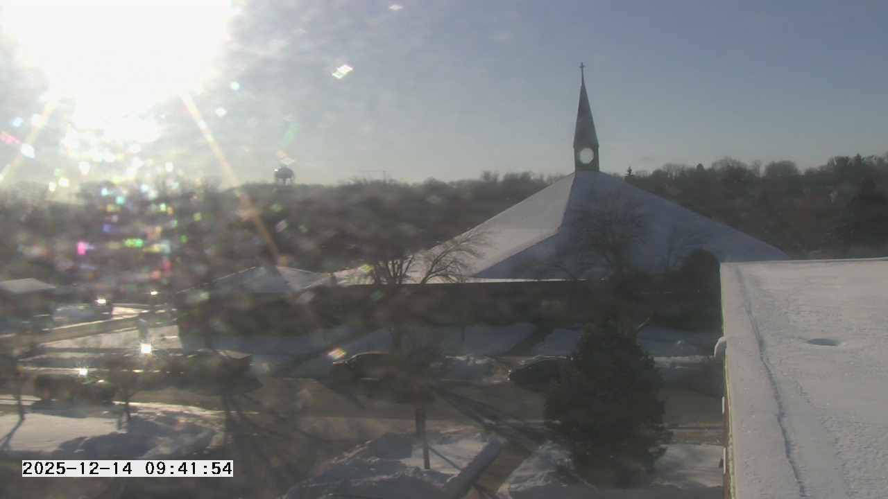 Thumbnail for current weather camera view from St. Michael Catholic School in Prior Lake, Minnesota