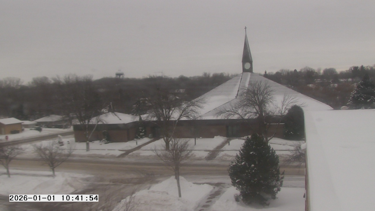 Thumbnail for current weather camera view from St. Michael Catholic School in Prior Lake, Minnesota