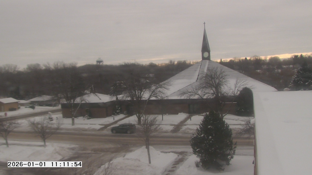 Thumbnail for current weather camera view from St. Michael Catholic School in Prior Lake, Minnesota