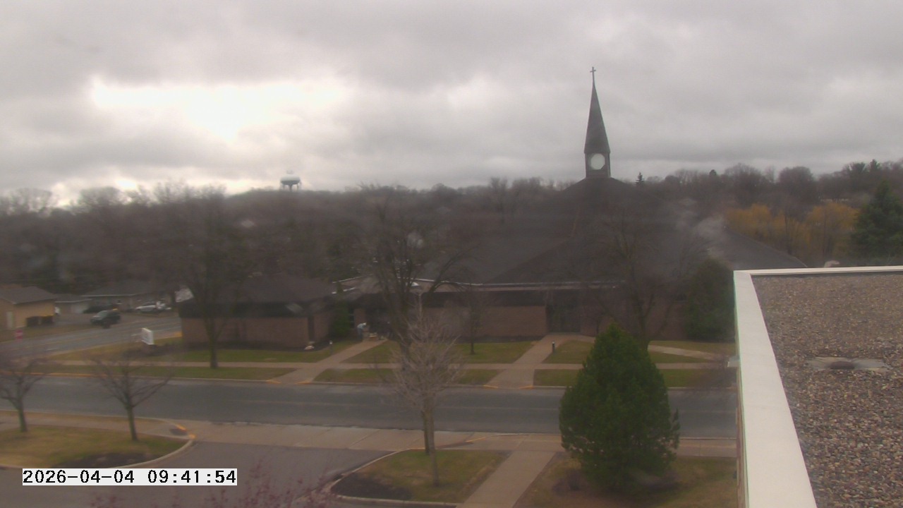 Thumbnail for current weather camera view from St. Michael Catholic School in Prior Lake, Minnesota