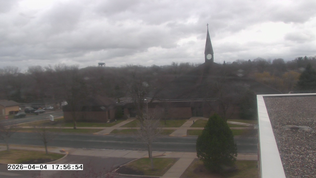 Thumbnail for current weather camera view from St. Michael Catholic School in Prior Lake, Minnesota