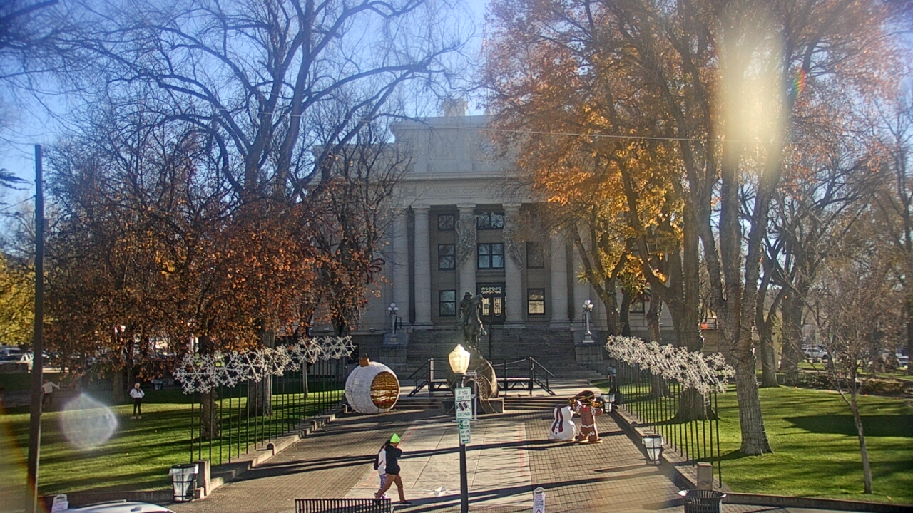 Thumbnail for current weather camera view from Prescott Courthouse Square in Prescott, Arizona