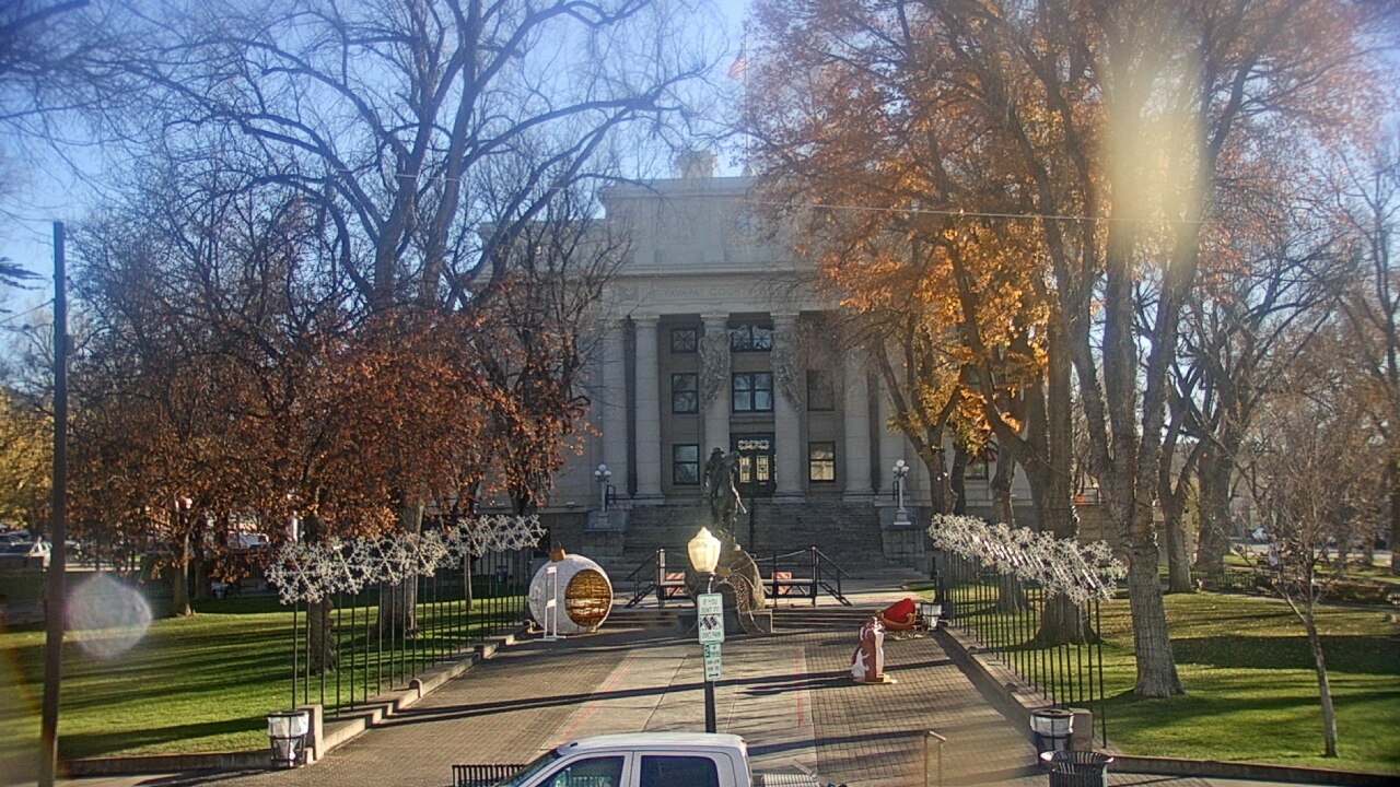Thumbnail for current weather camera view from Prescott Courthouse Square in Prescott, Arizona