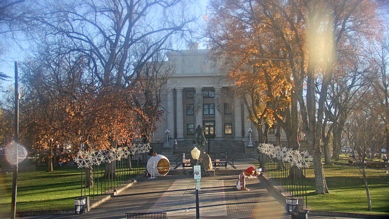 Thumbnail for current weather camera view from Prescott Courthouse Square in Prescott, Arizona