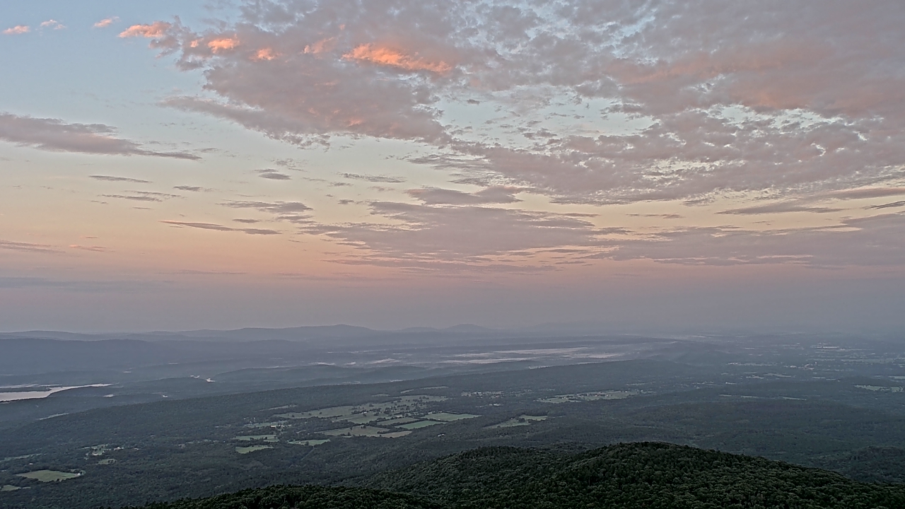 Thumbnail for current weather camera view from Mount Mazazine in Havana, Arkansas