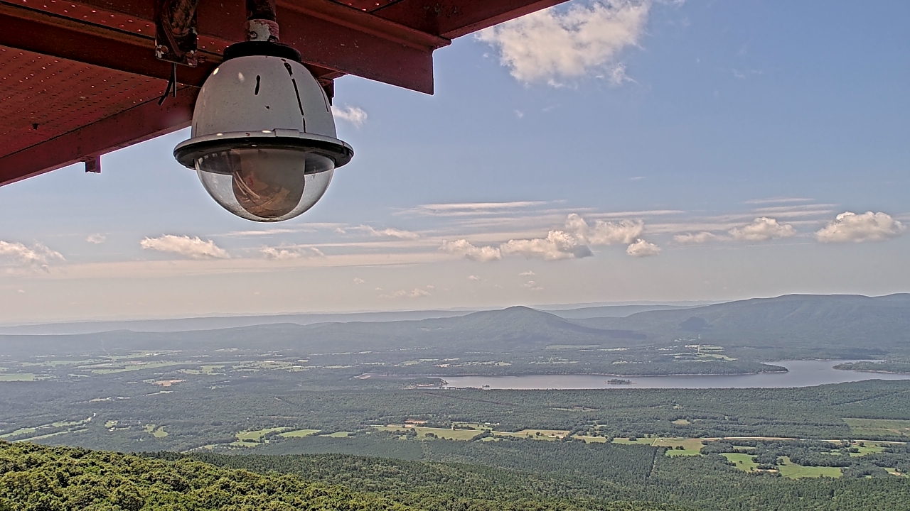 Thumbnail for current weather camera view from Mount Mazazine in Havana, Arkansas