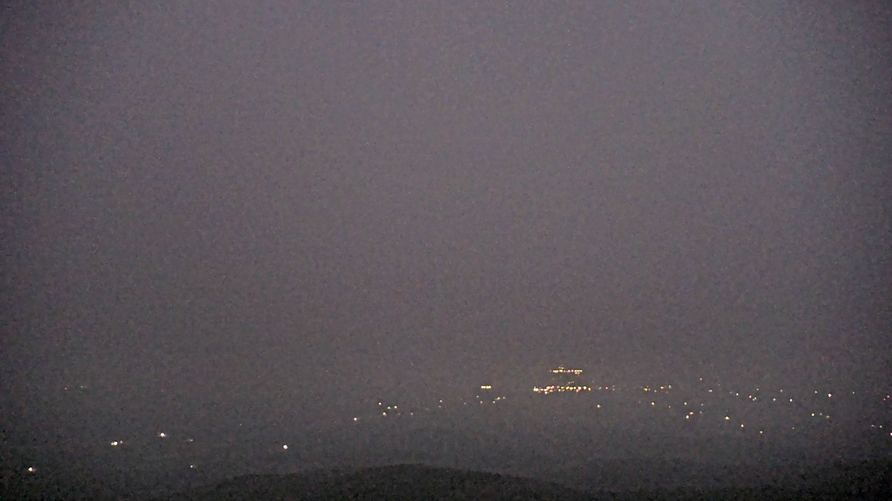 Thumbnail for current weather camera view from Mount Mazazine in Havana, Arkansas