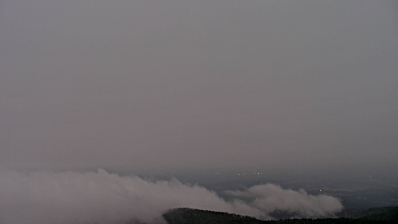 Thumbnail for current weather camera view from Mount Mazazine in Havana, Arkansas