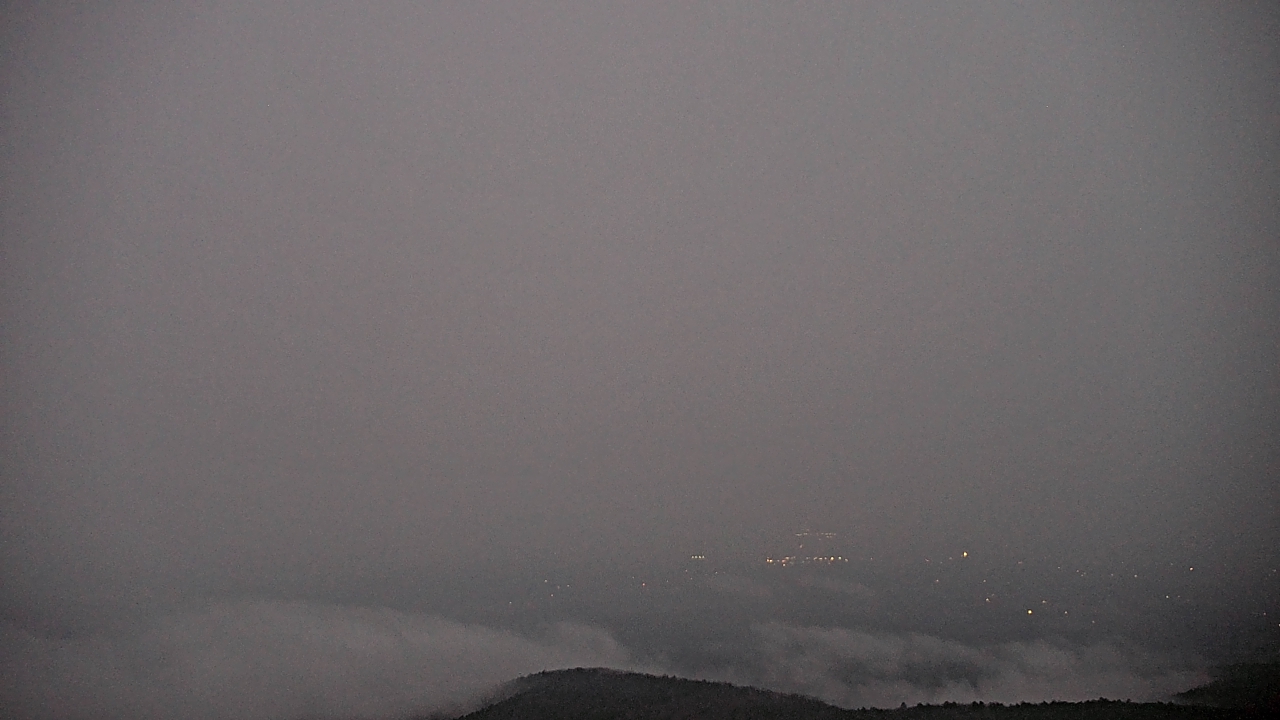 Thumbnail for current weather camera view from Mount Mazazine in Havana, Arkansas