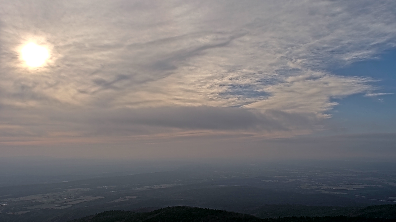 Thumbnail for current weather camera view from Mount Mazazine in Havana, Arkansas