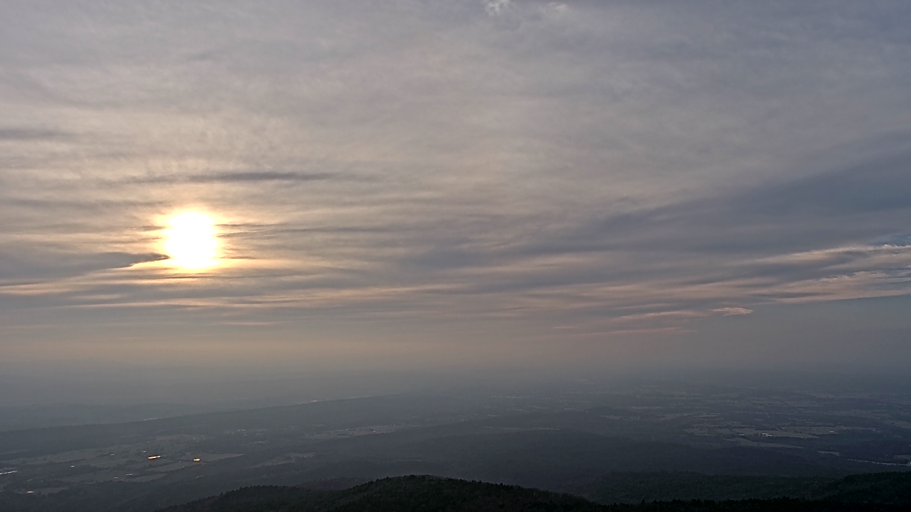 Thumbnail for current weather camera view from Mount Mazazine in Havana, Arkansas