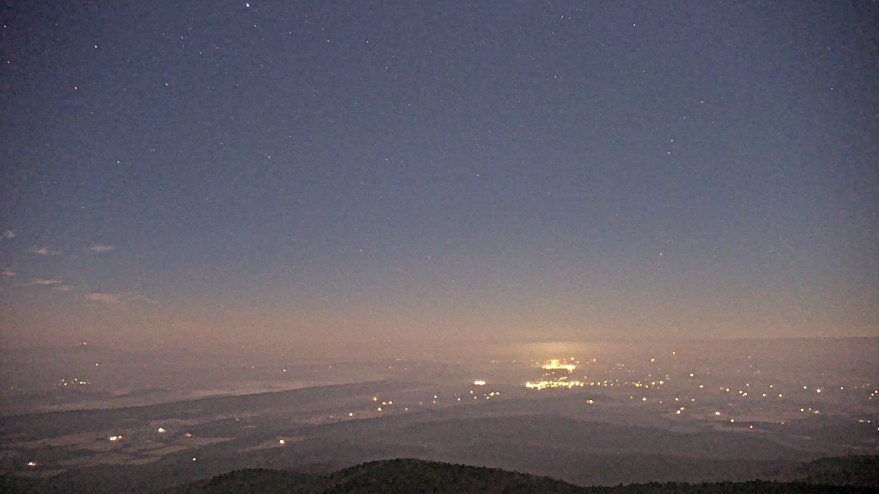 Thumbnail for current weather camera view from Mount Mazazine in Havana, Arkansas