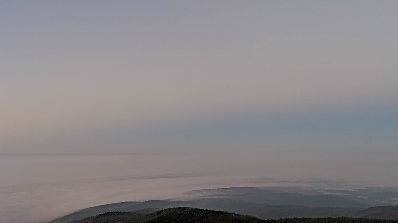 Thumbnail for current weather camera view from Mount Mazazine in Havana, Arkansas