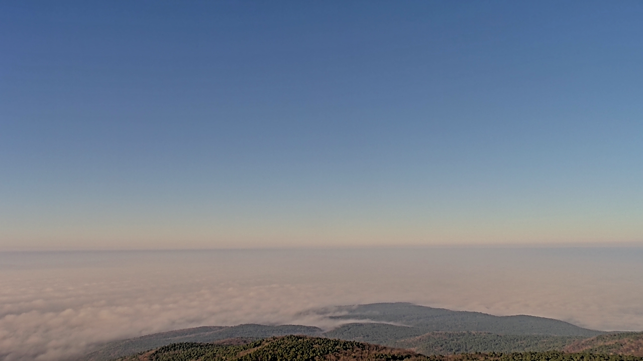 Thumbnail for current weather camera view from Mount Mazazine in Havana, Arkansas