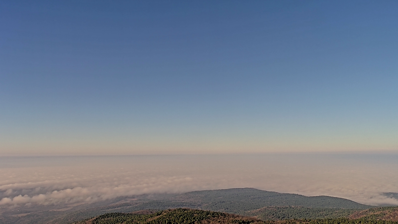 Thumbnail for current weather camera view from Mount Mazazine in Havana, Arkansas