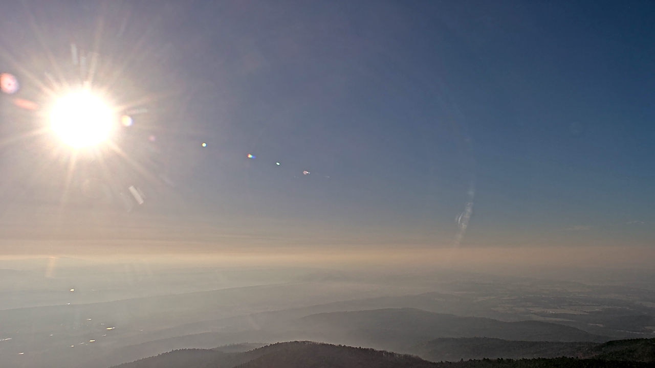 Thumbnail for current weather camera view from Mount Mazazine in Havana, Arkansas