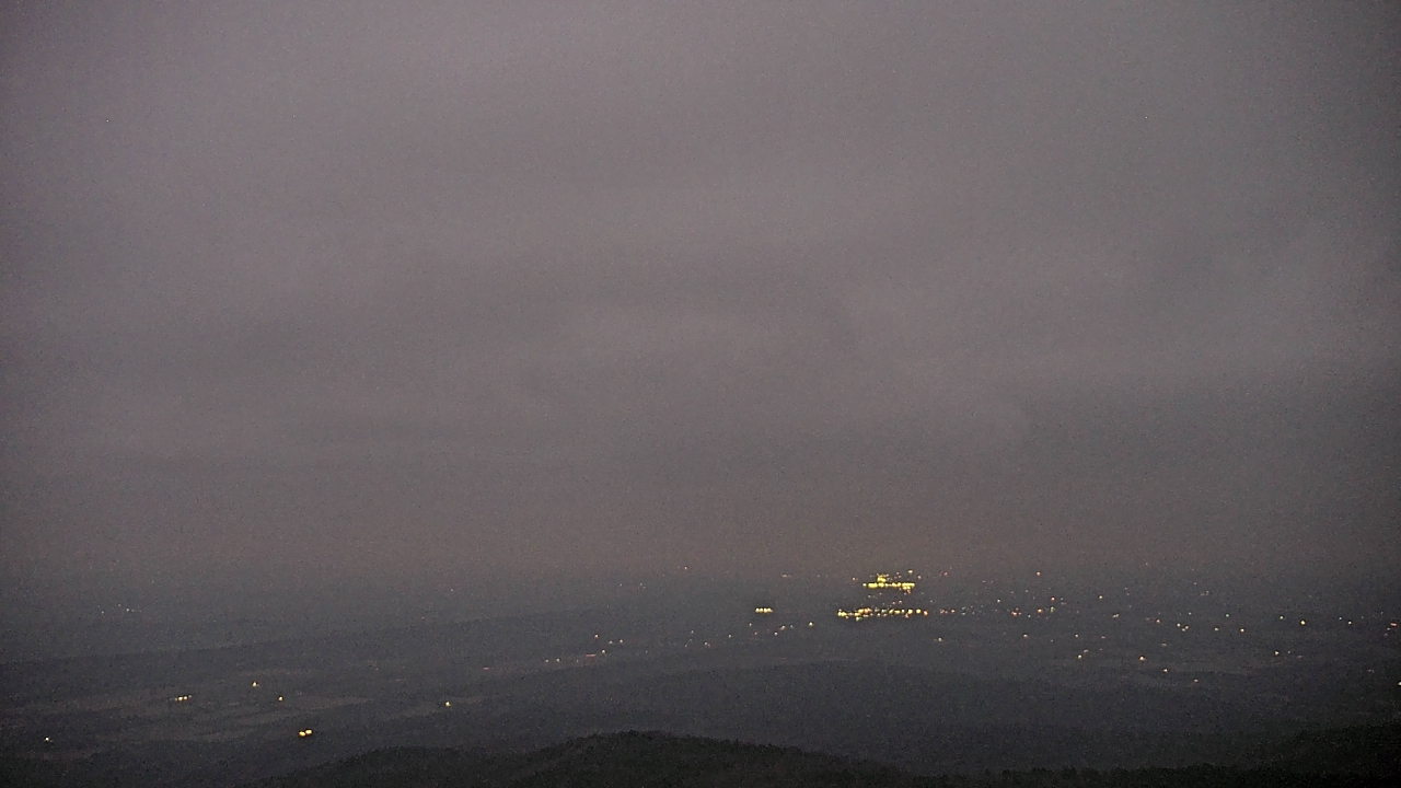 Thumbnail for current weather camera view from Mount Mazazine in Havana, Arkansas
