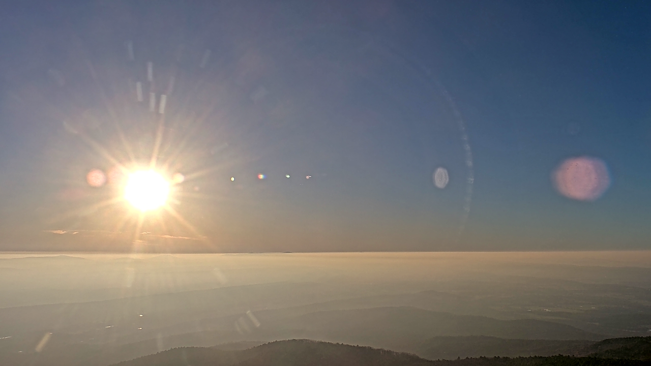 Thumbnail for current weather camera view from Mount Mazazine in Havana, Arkansas