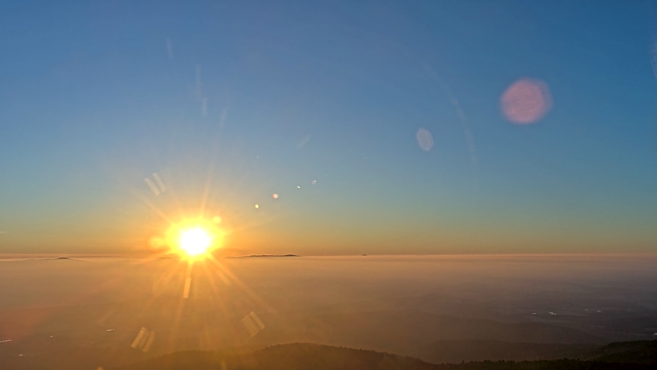 Thumbnail for current weather camera view from Mount Mazazine in Havana, Arkansas