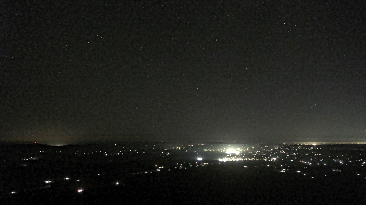 Thumbnail for current weather camera view from Mount Mazazine in Havana, Arkansas