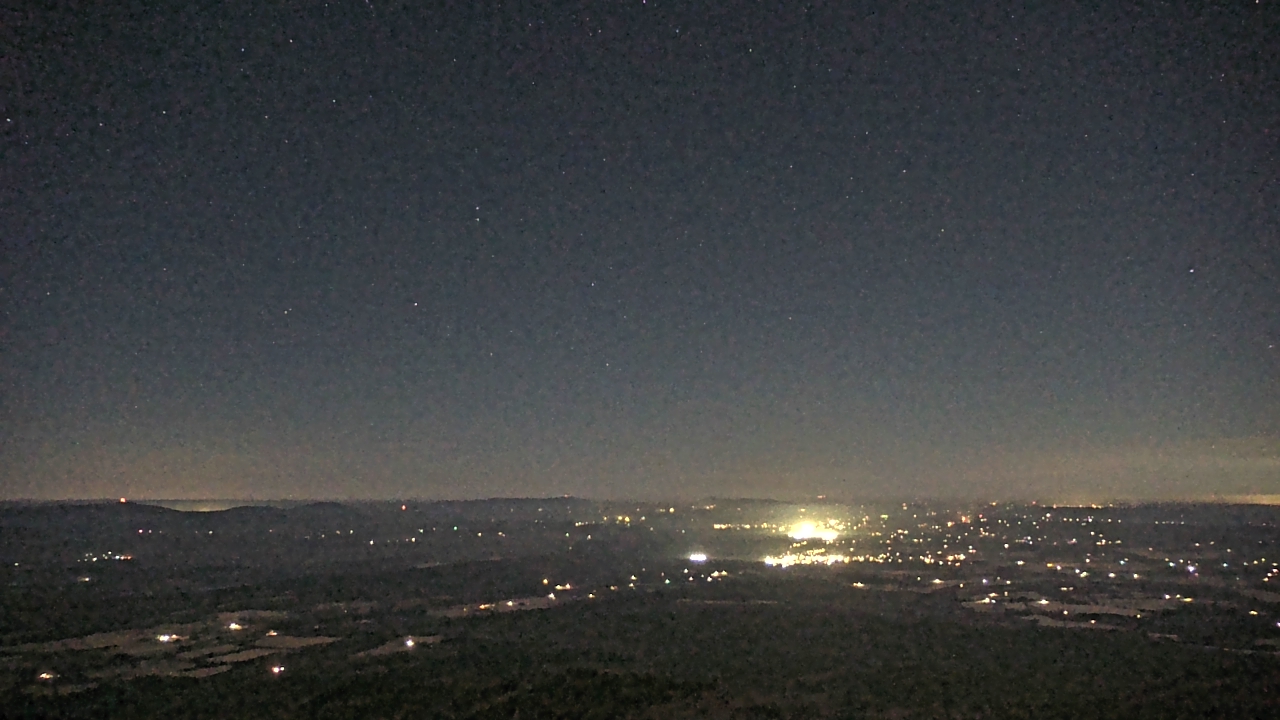 Thumbnail for current weather camera view from Mount Mazazine in Havana, Arkansas