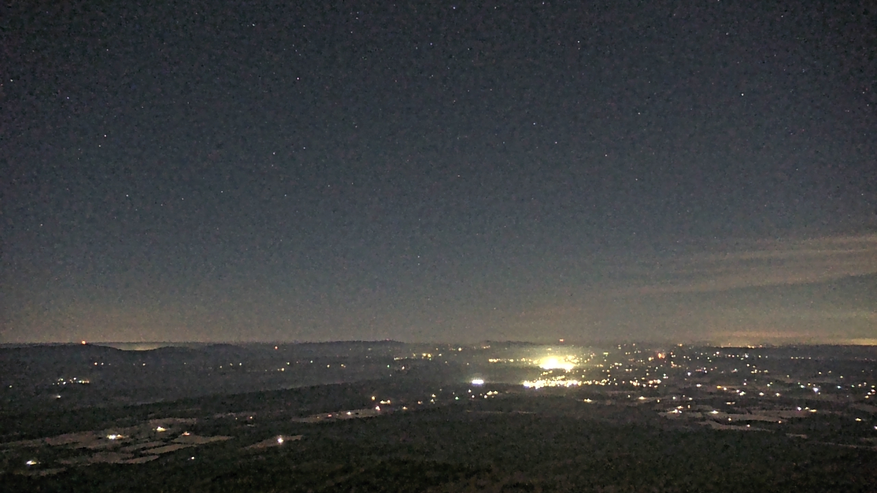 Thumbnail for current weather camera view from Mount Mazazine in Havana, Arkansas