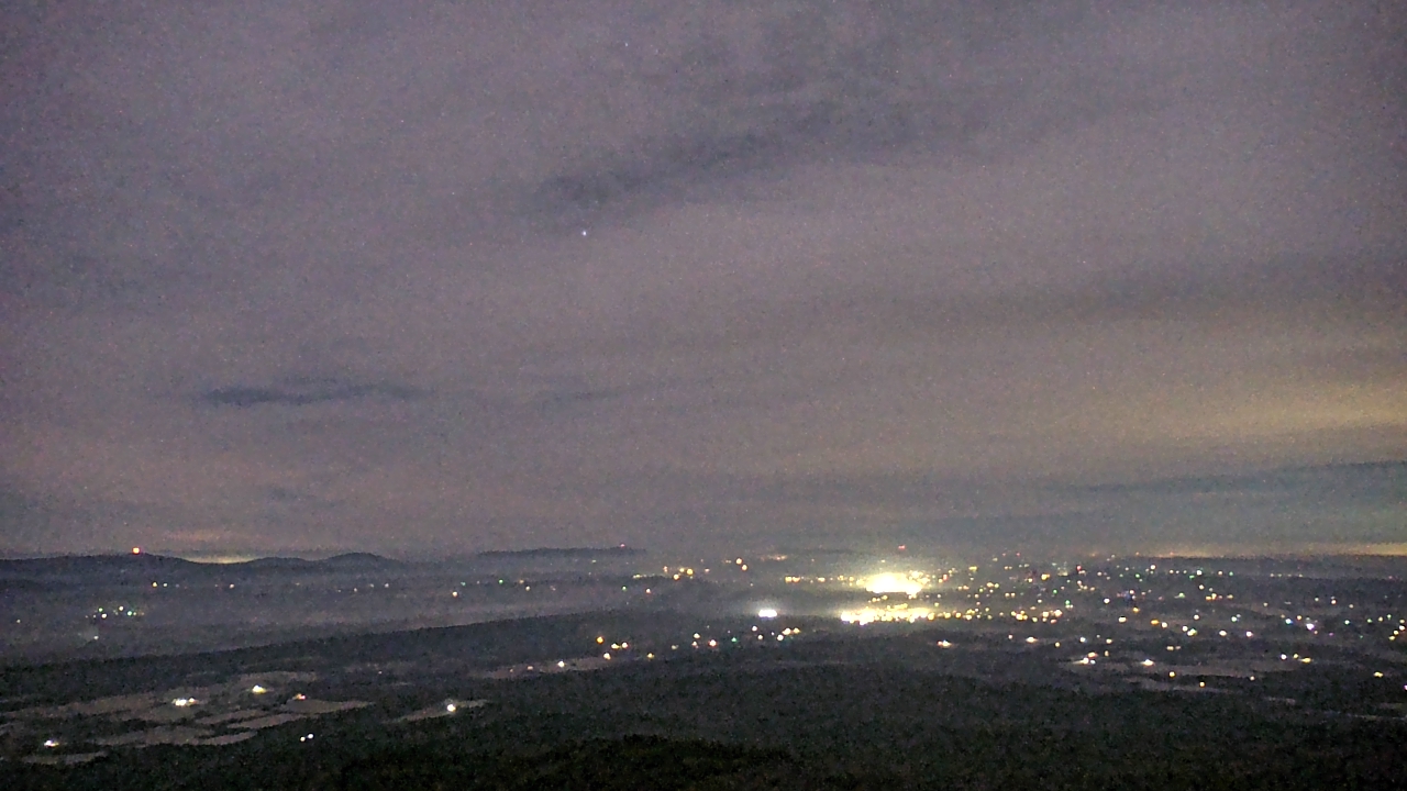 Thumbnail for current weather camera view from Mount Mazazine in Havana, Arkansas