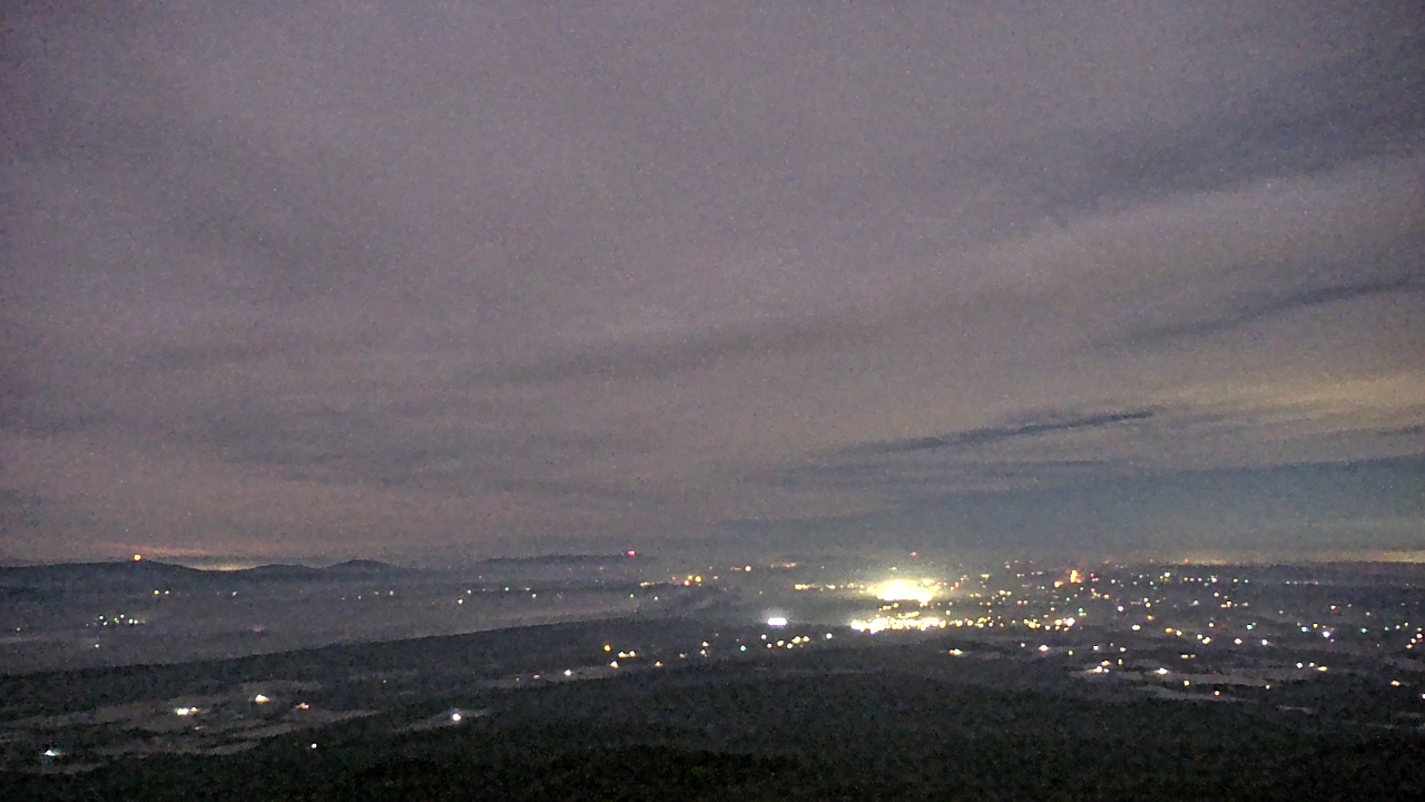 Thumbnail for current weather camera view from Mount Mazazine in Havana, Arkansas