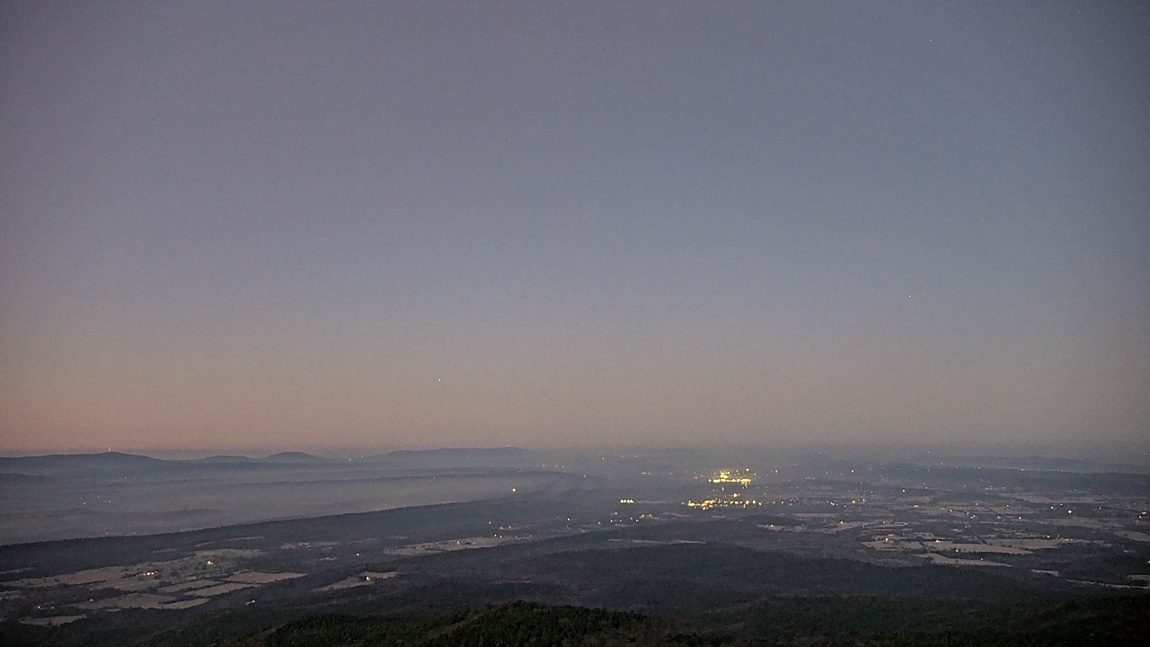 Thumbnail for current weather camera view from Mount Mazazine in Havana, Arkansas