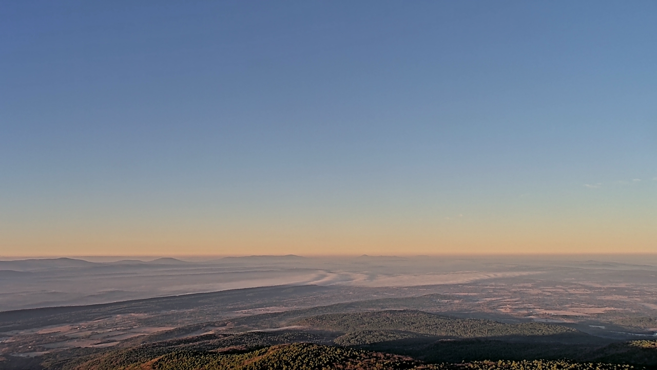 Thumbnail for current weather camera view from Mount Mazazine in Havana, Arkansas