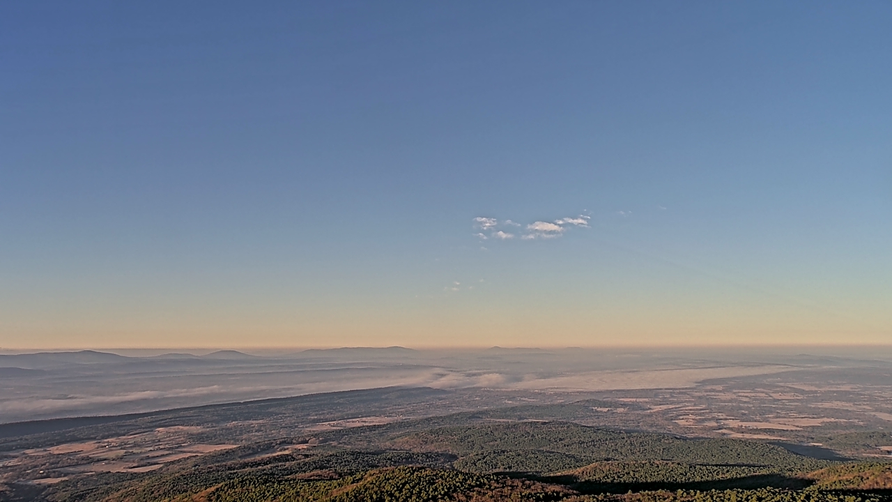 Thumbnail for current weather camera view from Mount Mazazine in Havana, Arkansas