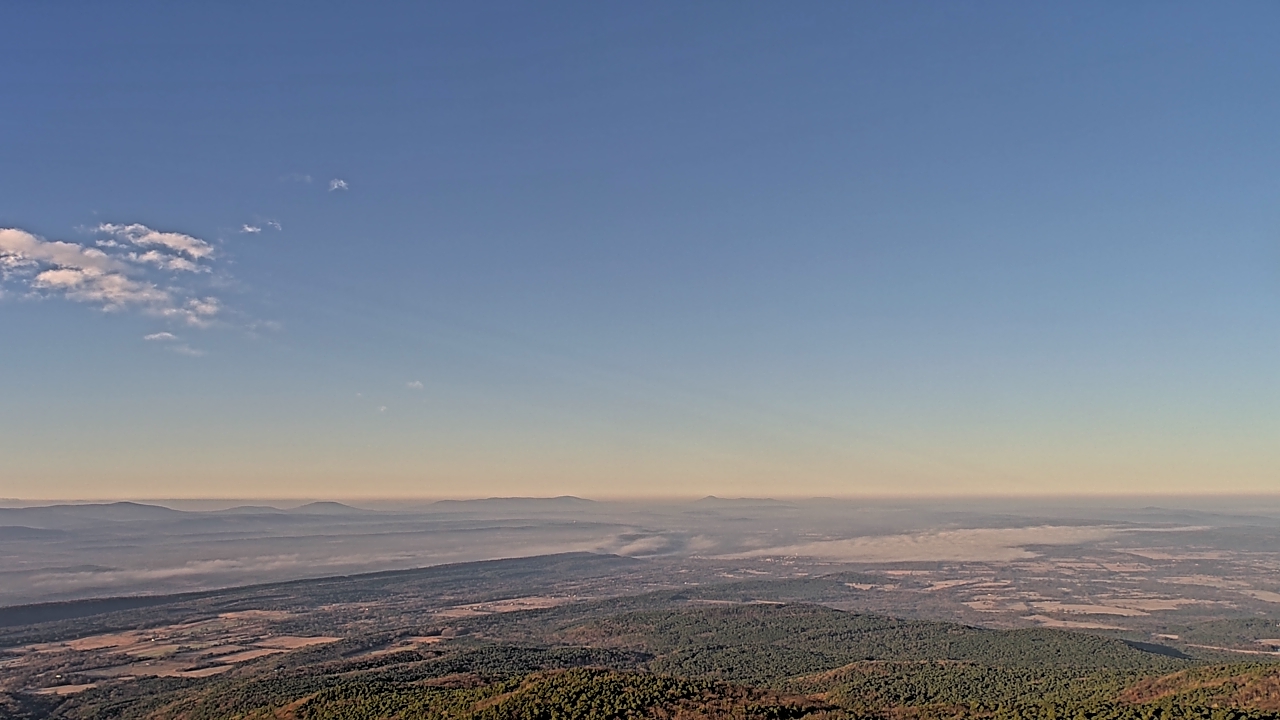Thumbnail for current weather camera view from Mount Mazazine in Havana, Arkansas