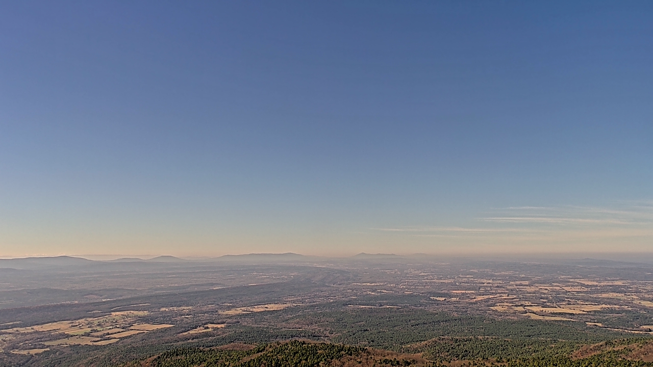 Thumbnail for current weather camera view from Mount Mazazine in Havana, Arkansas