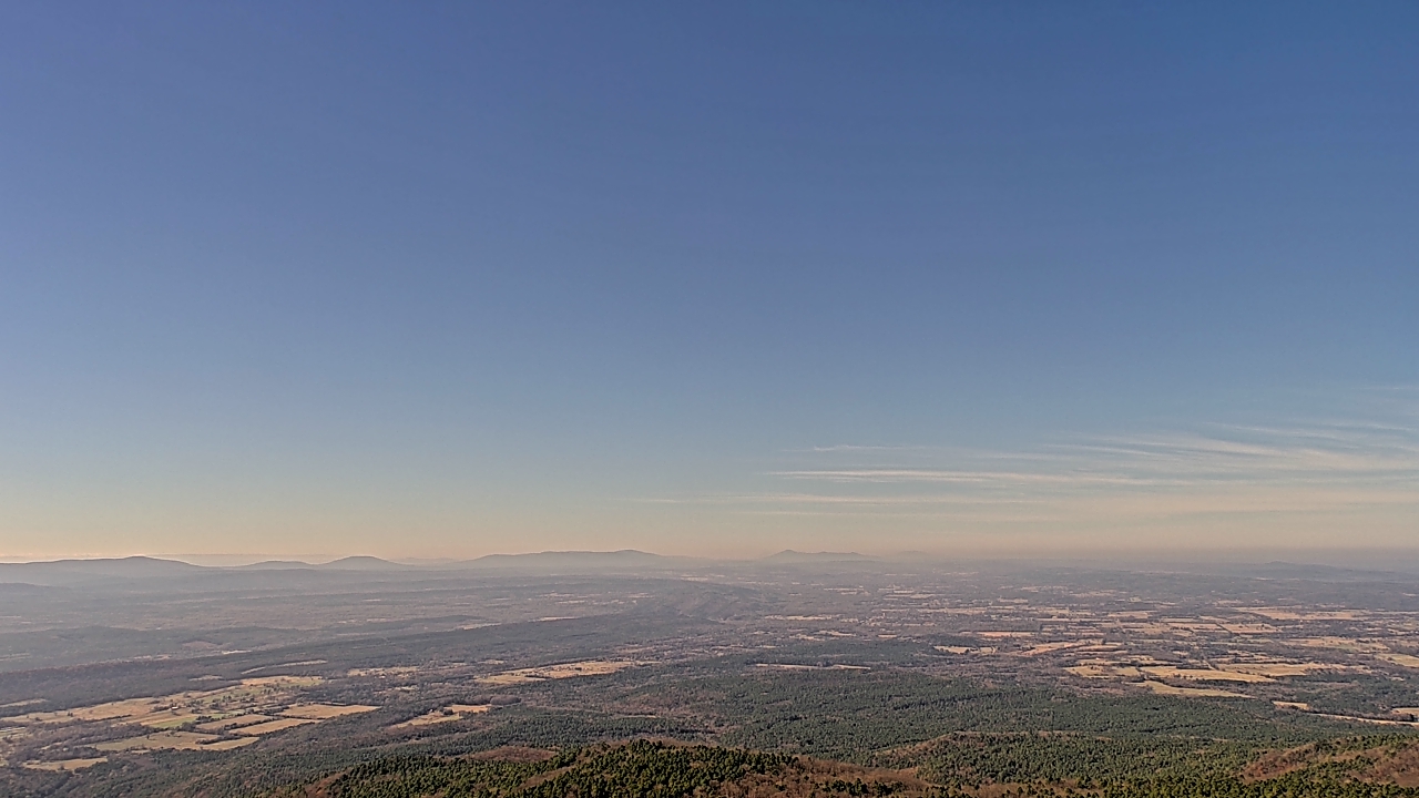 Thumbnail for current weather camera view from Mount Mazazine in Havana, Arkansas
