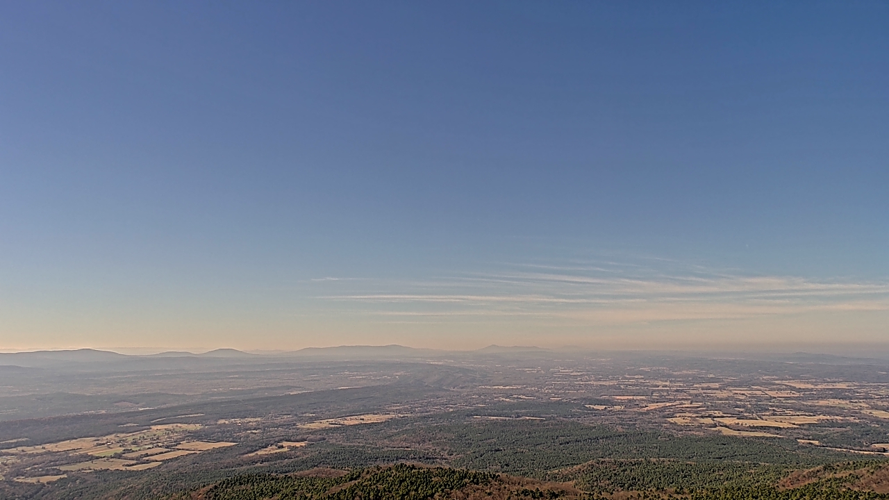 Thumbnail for current weather camera view from Mount Mazazine in Havana, Arkansas