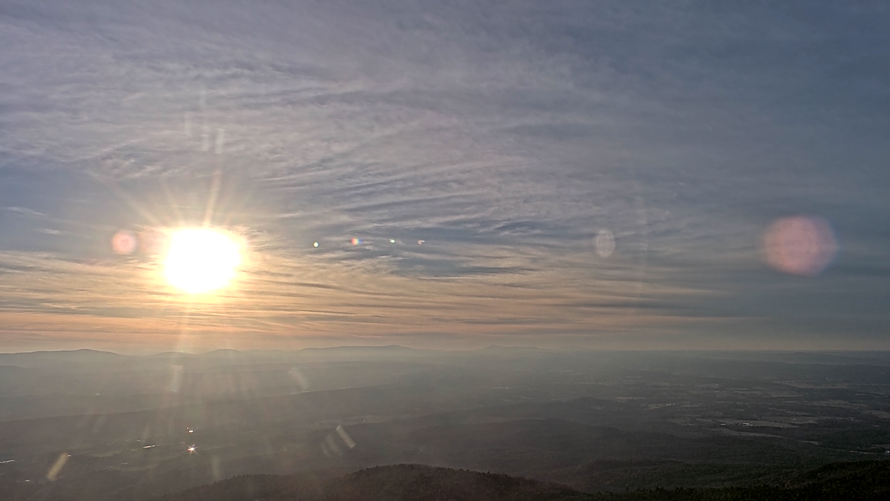 Thumbnail for current weather camera view from Mount Mazazine in Havana, Arkansas