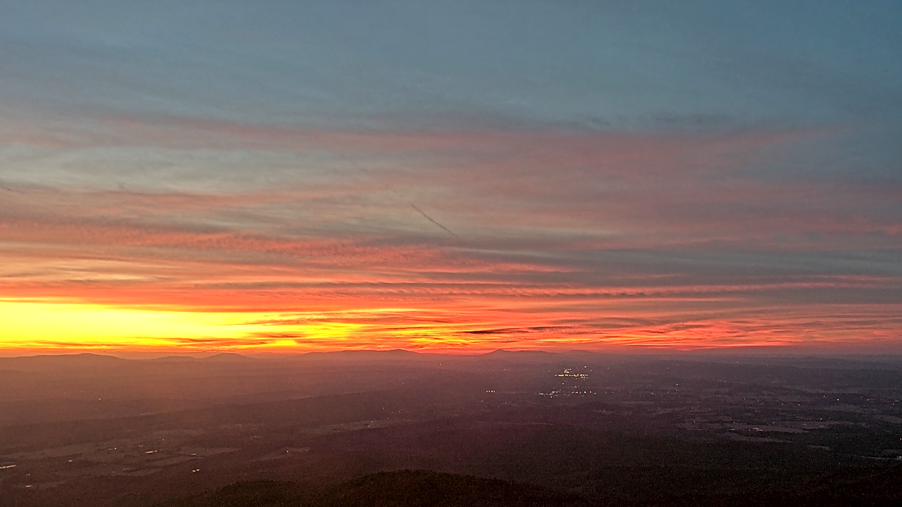 Thumbnail for current weather camera view from Mount Mazazine in Havana, Arkansas