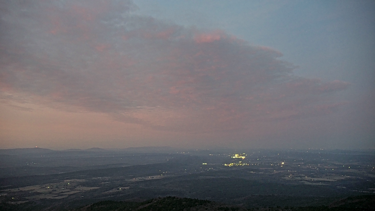 Thumbnail for current weather camera view from Mount Mazazine in Havana, Arkansas